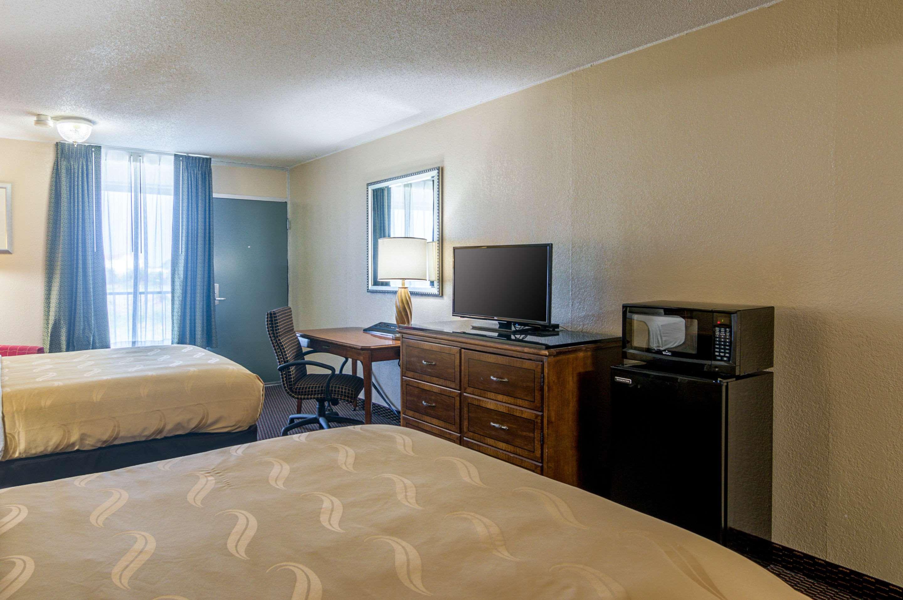 Quality Inn Shawnee I-40 Esterno foto
