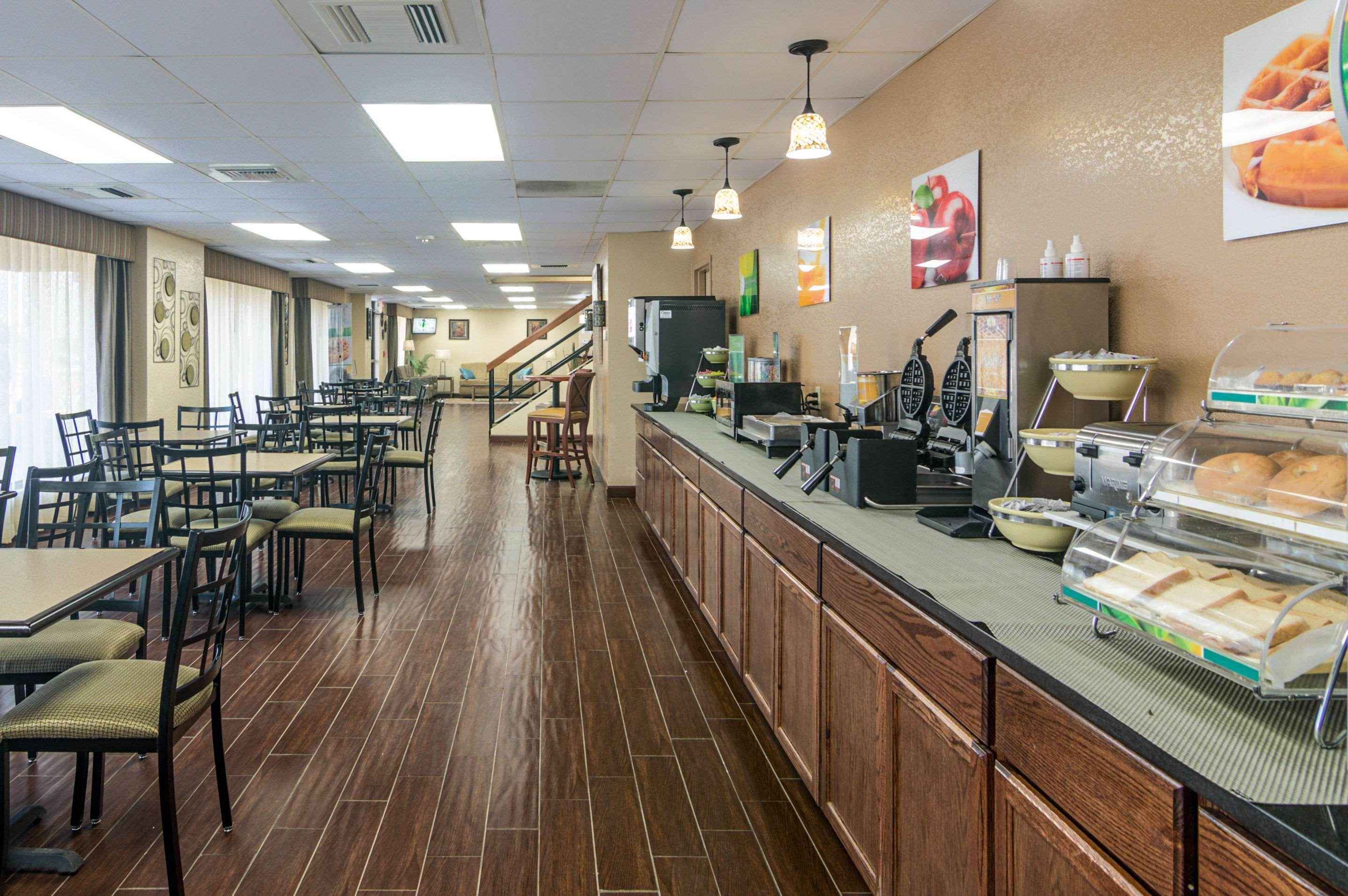 Quality Inn Shawnee I-40 Esterno foto