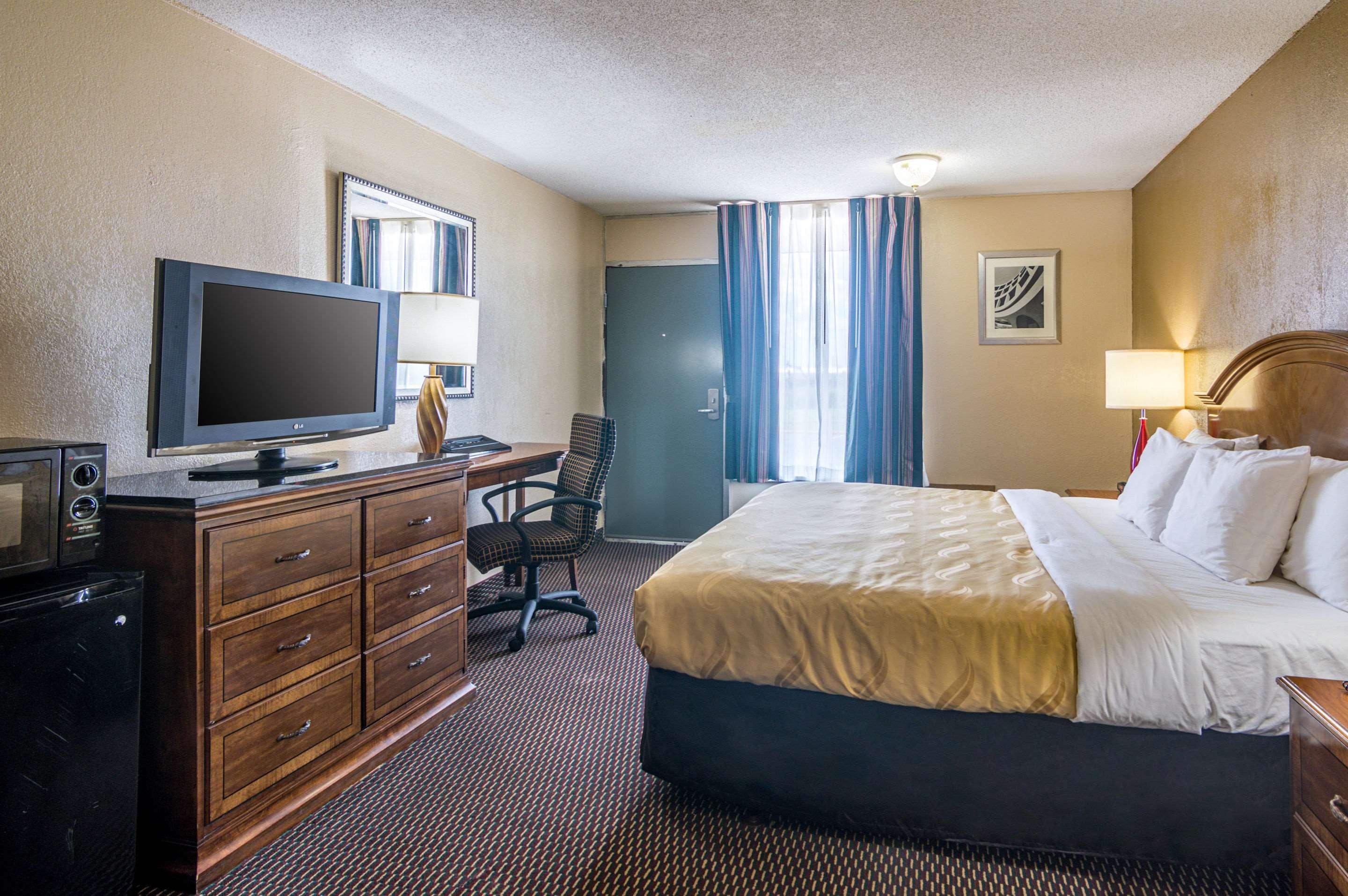 Quality Inn Shawnee I-40 Esterno foto