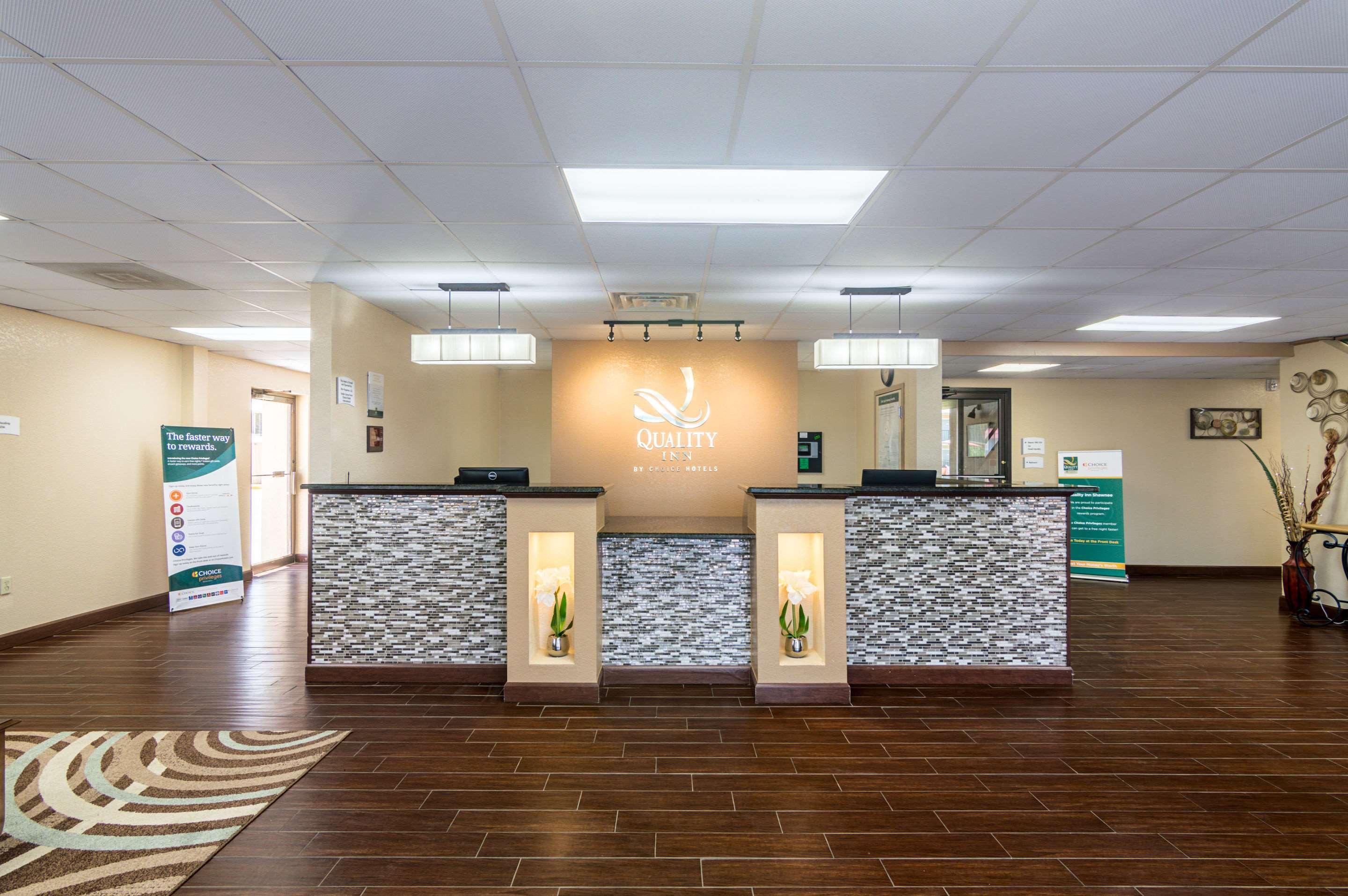 Quality Inn Shawnee I-40 Esterno foto
