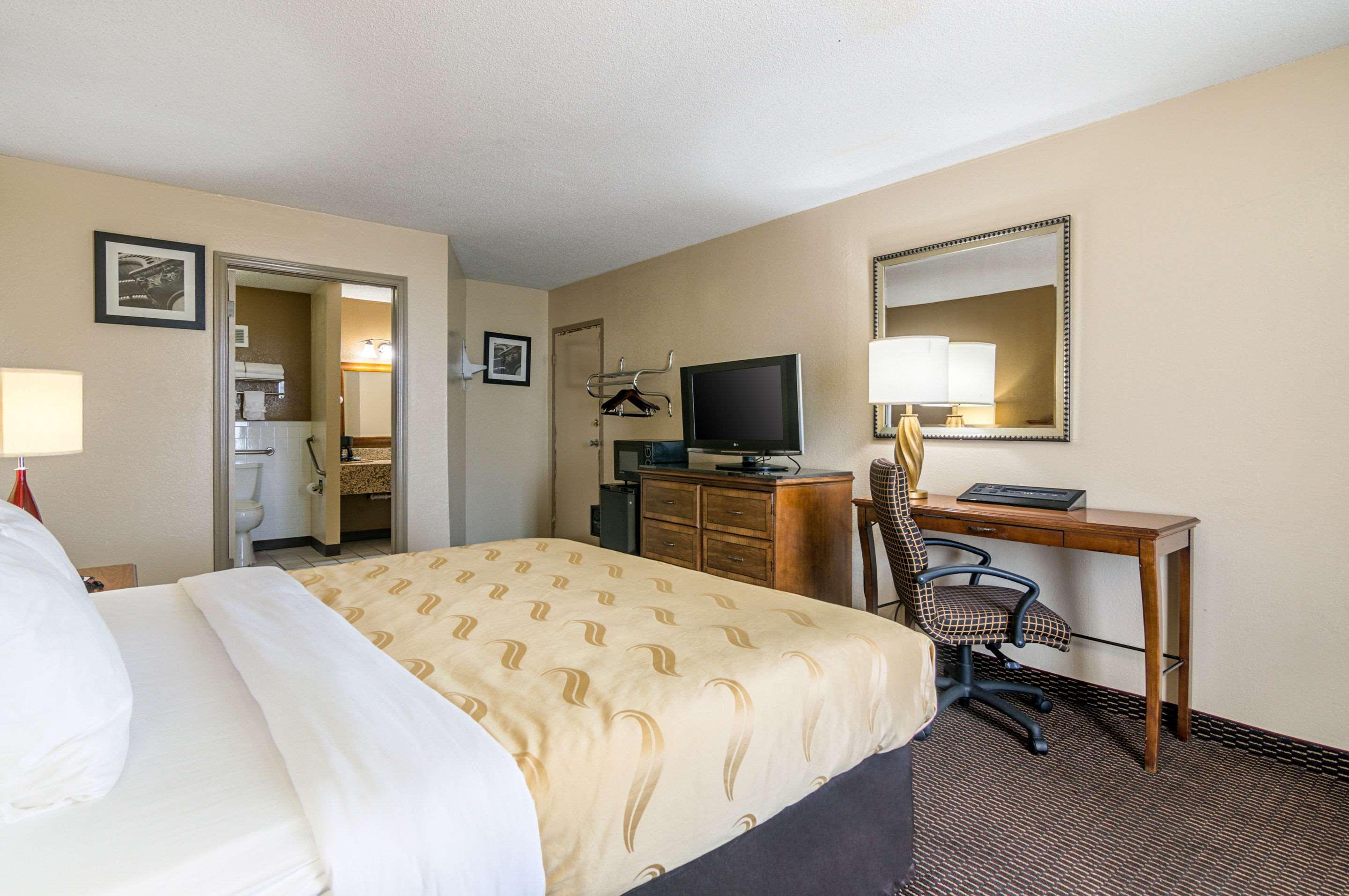 Quality Inn Shawnee I-40 Esterno foto