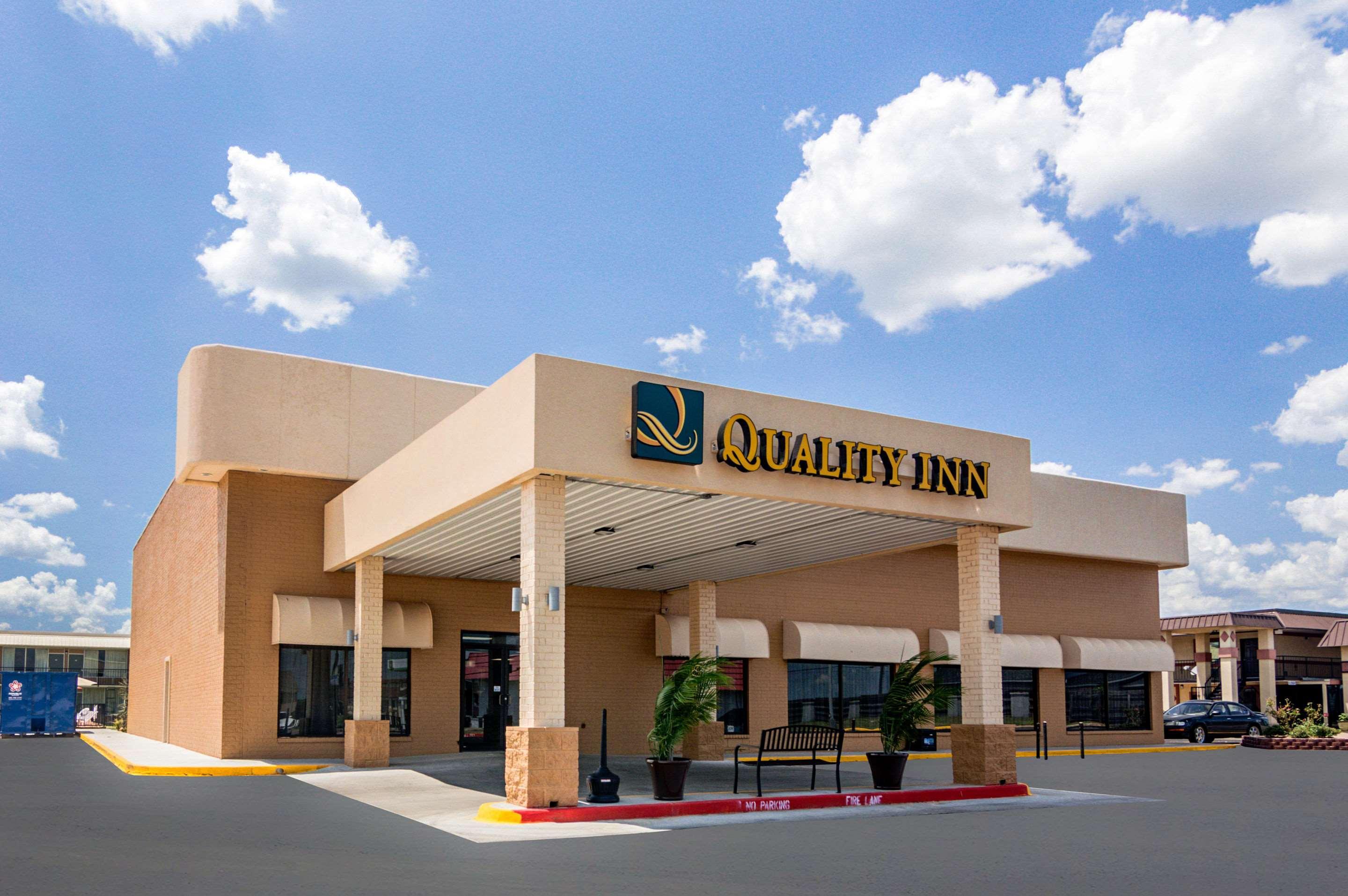 Quality Inn Shawnee I-40 Esterno foto