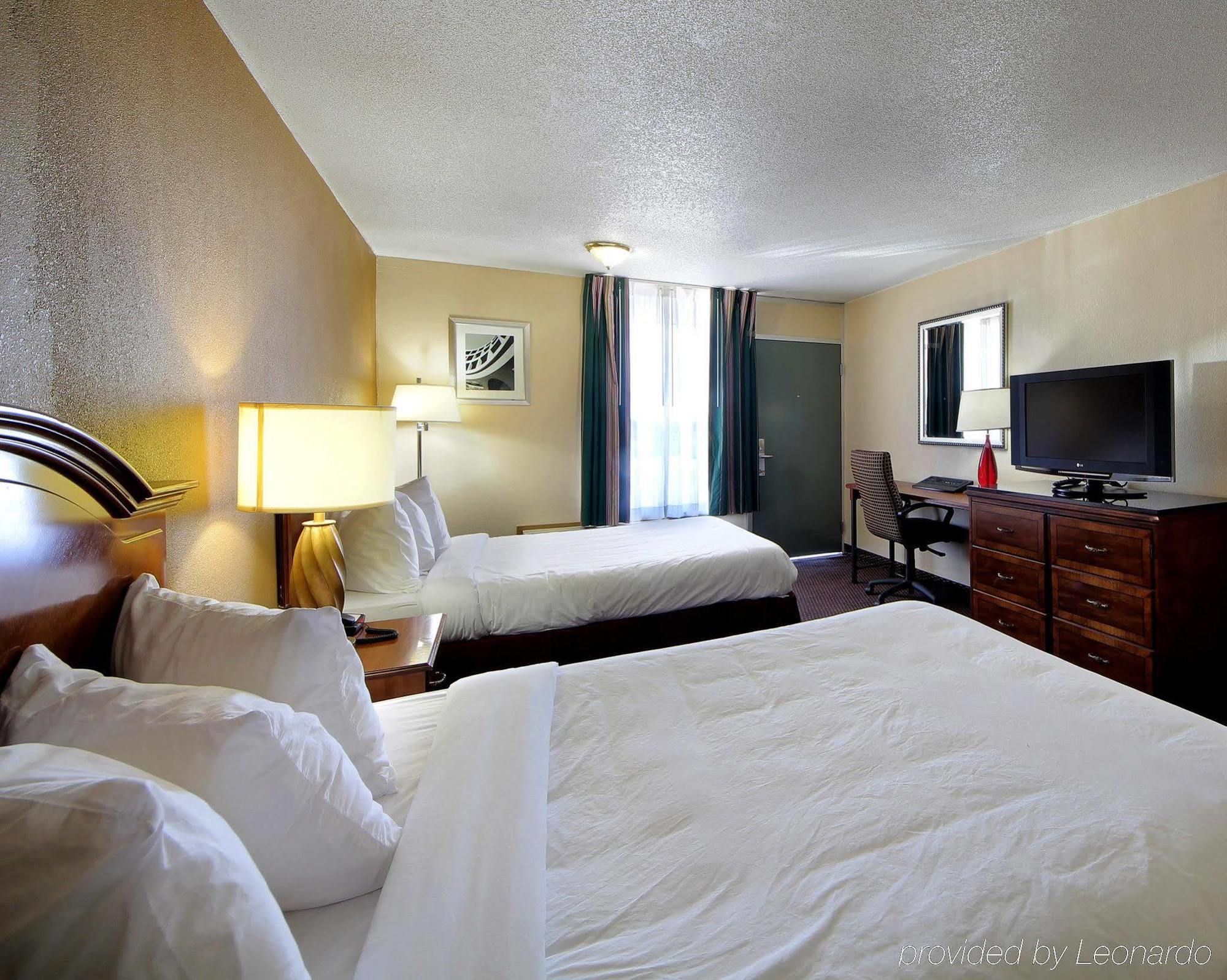 Quality Inn Shawnee I-40 Esterno foto