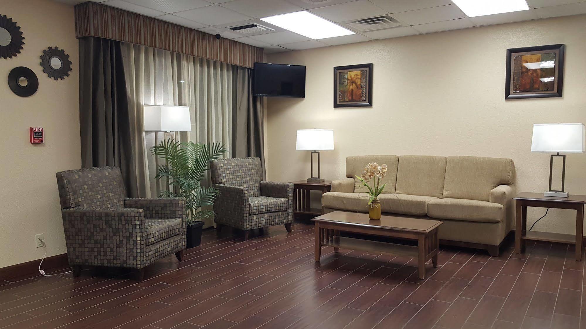 Quality Inn Shawnee I-40 Esterno foto