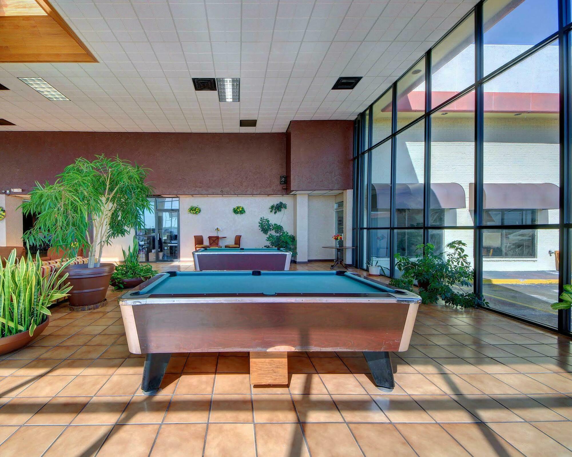 Quality Inn Shawnee I-40 Esterno foto